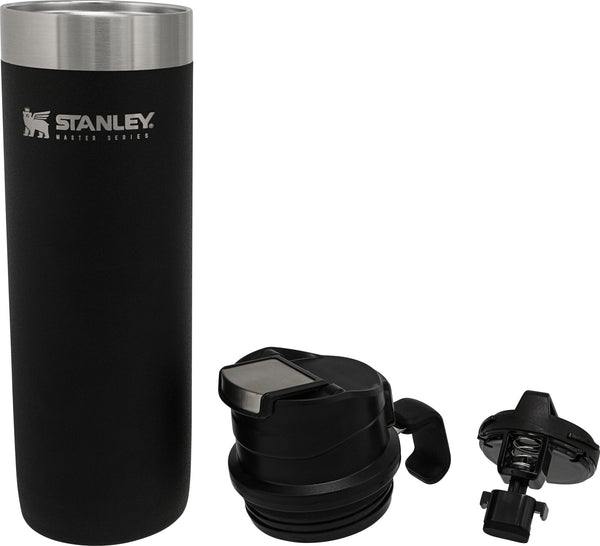 Stanley_Classic Trigger-Action Travel Mug 20 oz on Vimeo